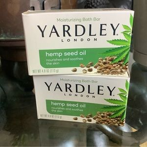 YARDLEY LONDON moisturizing bath bar